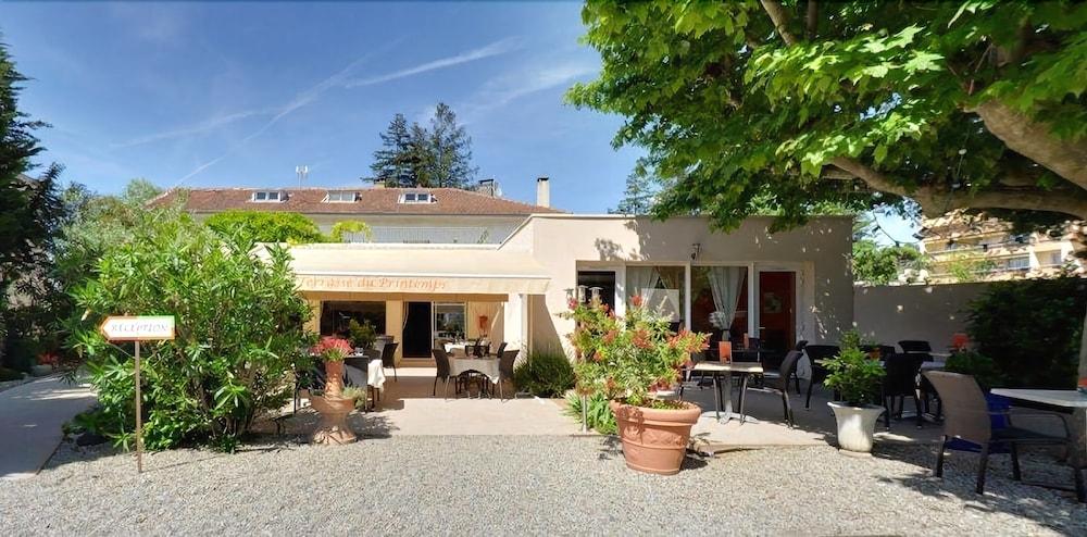 Logis Le Printemps Hotel Restaurant - Монтелимар Экстерьер фото
