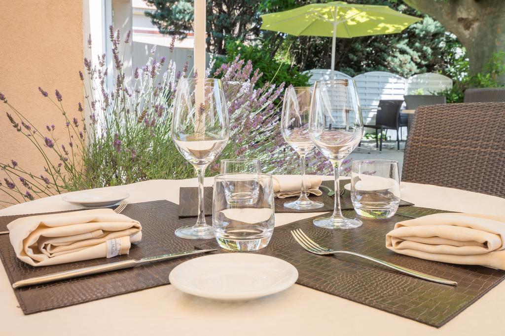 Logis Le Printemps Hotel Restaurant - Монтелимар Экстерьер фото